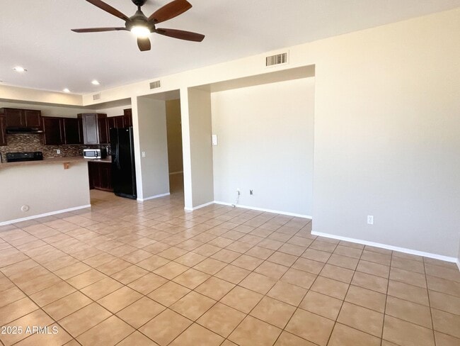 Foto del edificio - 7324 W Forest Grove Ave