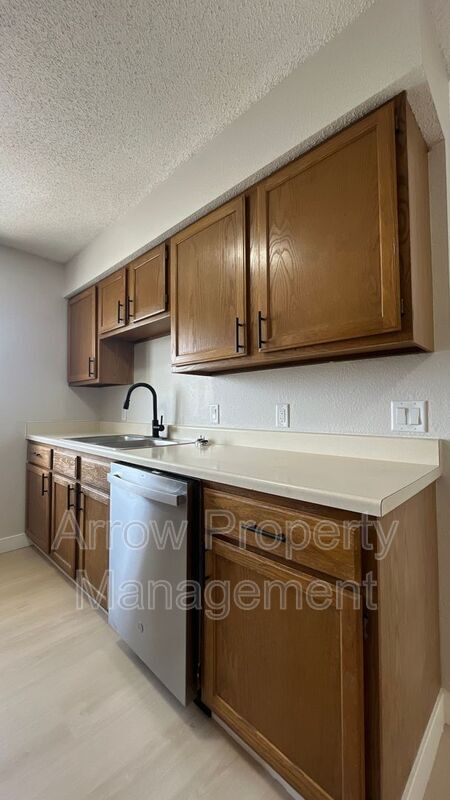 Foto del edificio - 515 W Saunders Ave