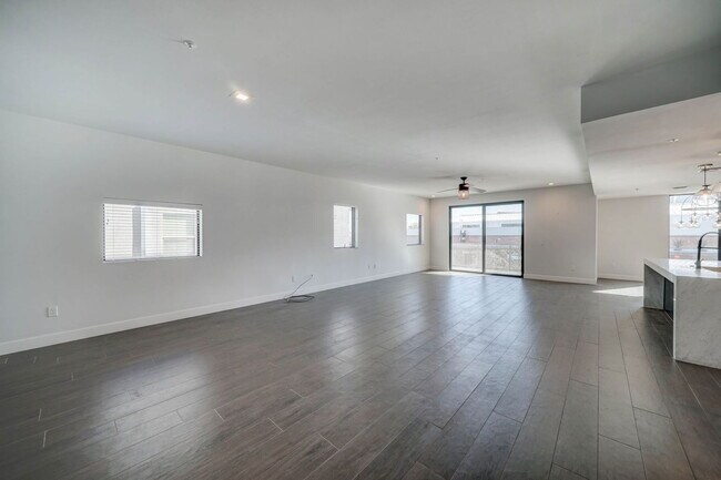 Foto del edificio - 504 E Roosevelt St