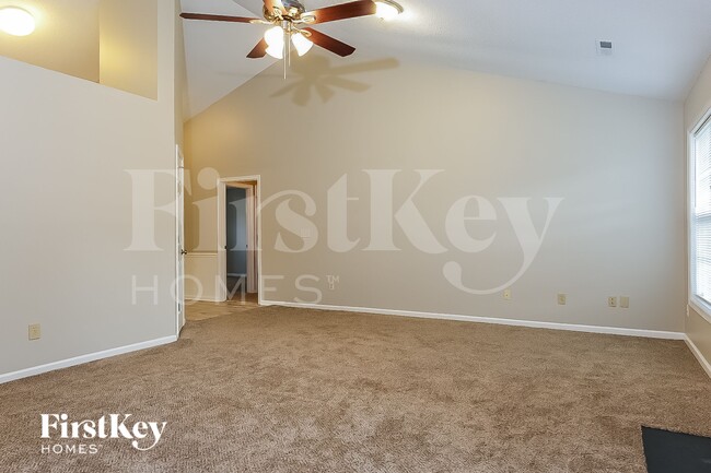 Building Photo - 1711 Kildare Woods Dr