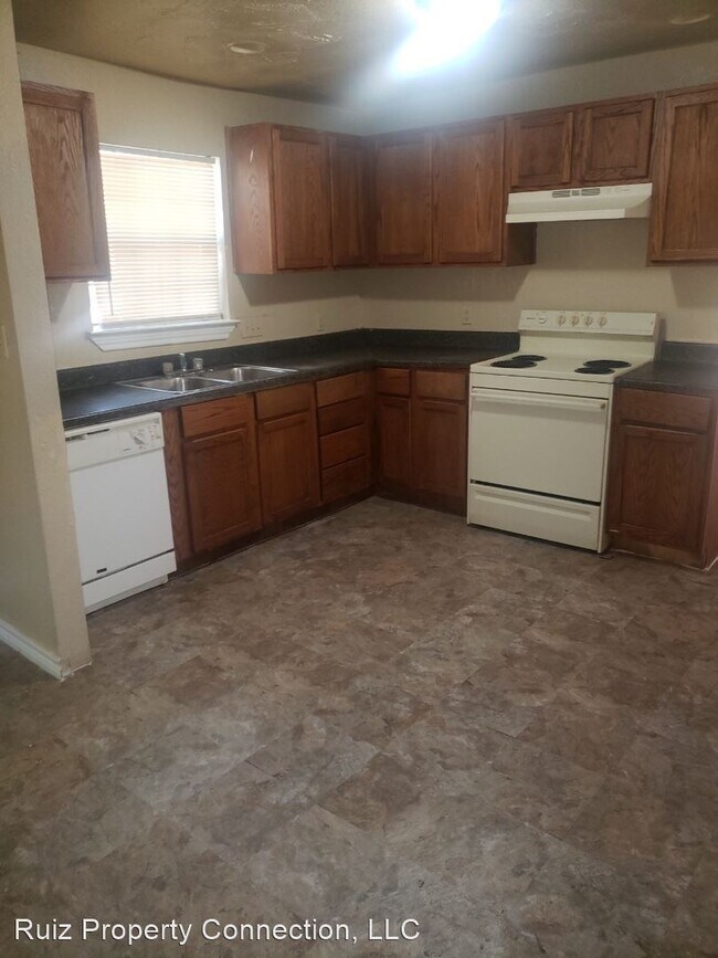 Foto del edificio - 3 br, 2 bath House - 1800 Lloyd Ave
