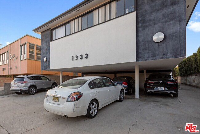 Foto del edificio - 1333 S Ogden Dr
