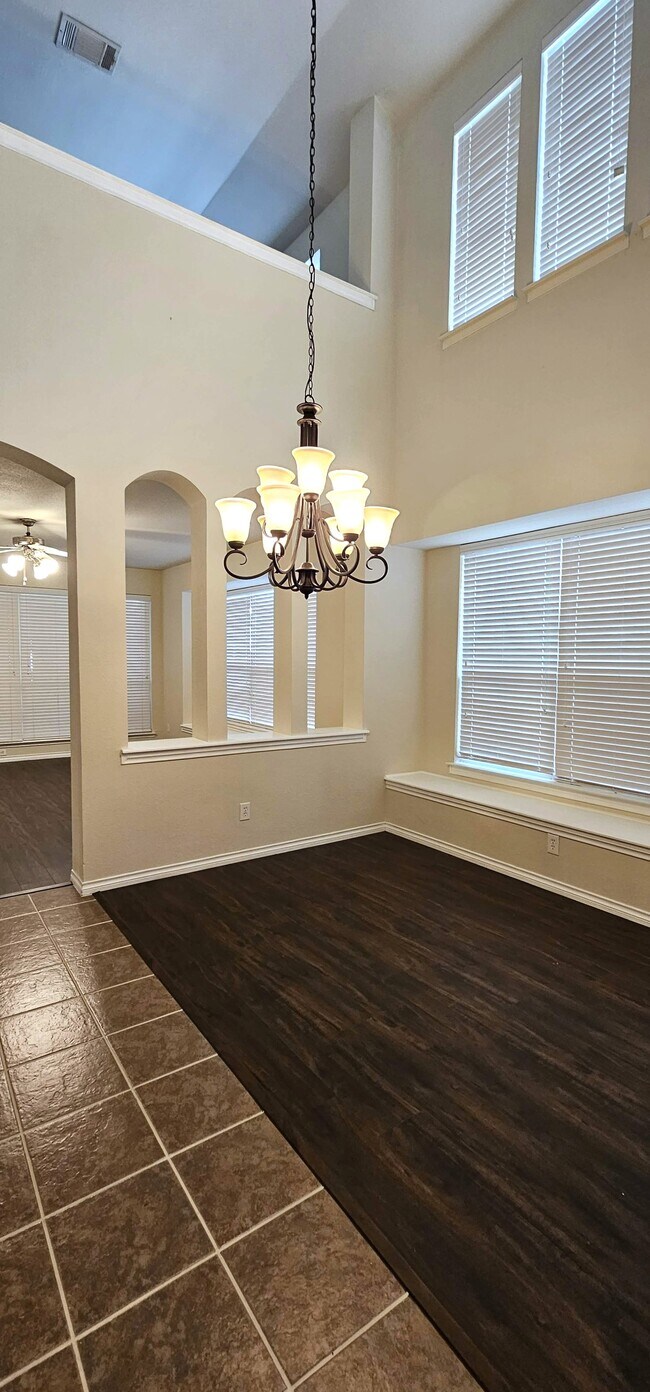 Building Photo - 1117 Caudle Ln
