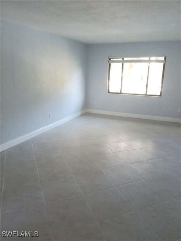 Foto del edificio - 1460 Green Valley Cir