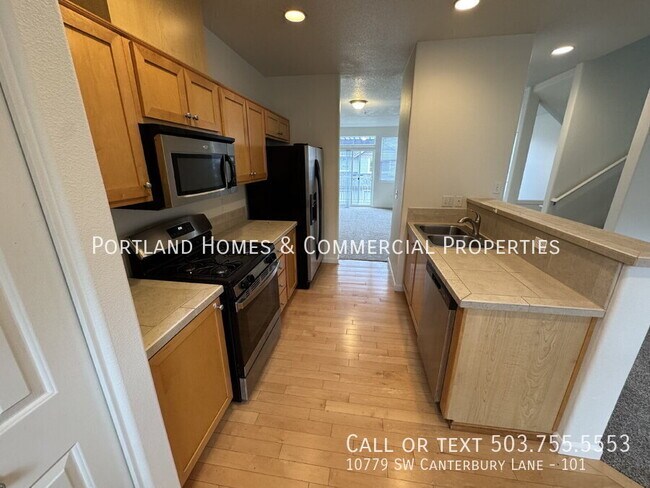 Foto del edificio - 10779 SW Canterbury Ln