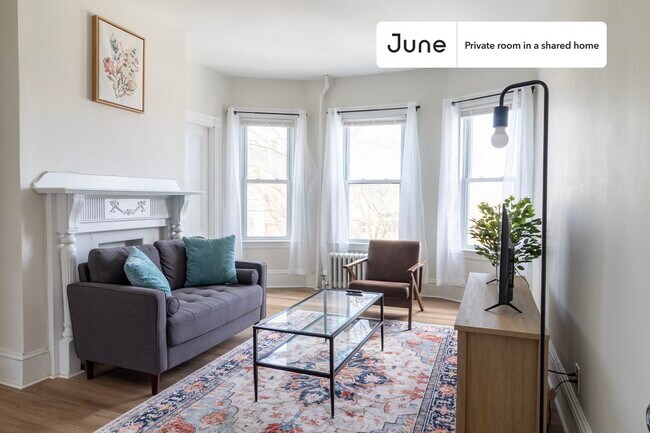 Foto del edificio - Room in Shared 3 bed/1 bath home