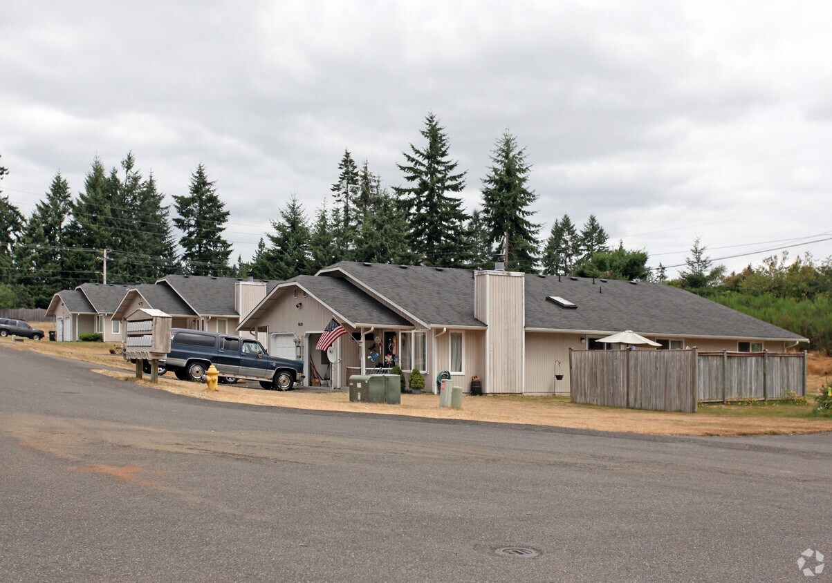 Building Photo - 9001-9041 Steilacoom Rd SE