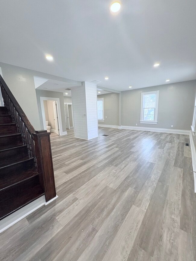 Building Photo - Charming 4 beds 2 baths in Delaware!