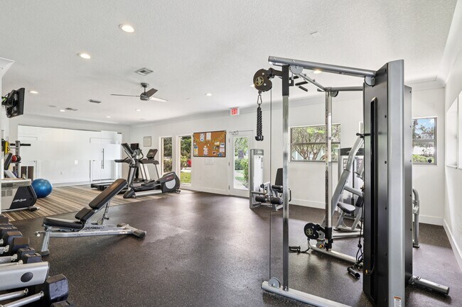 Foto del edificio - Lakeside Glen Apartments