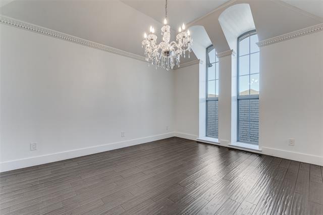 Foto del edificio - 5820 Orchid Ln