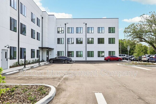 Foto del edificio - 221 S Bumby Ave