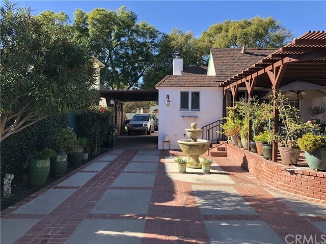 Building Photo - 4654 Denny Ave