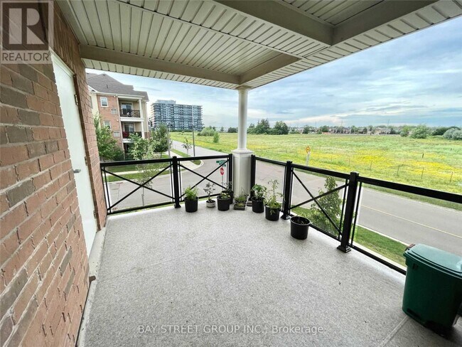 Building Photo - 276-276 Gatwick Dr