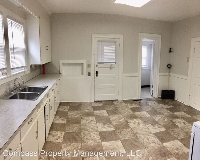 Foto del edificio - 405 Carrier St NE