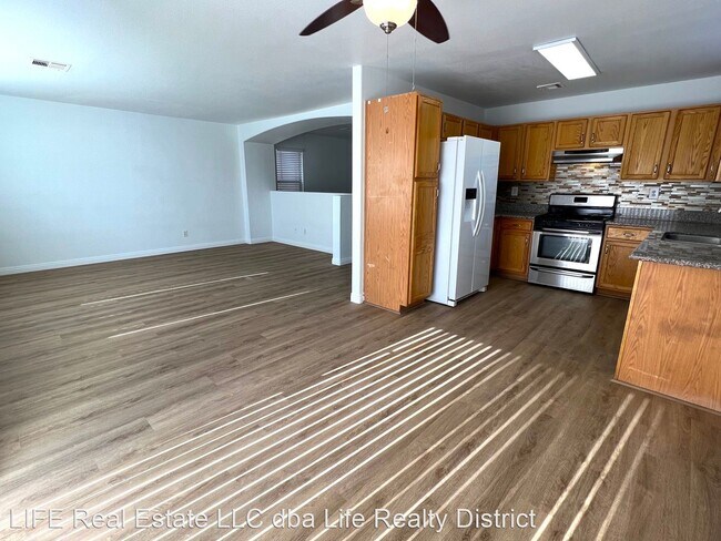 Foto del edificio - 3 br, 2.5 bath House - 6389 Angelita View Ave