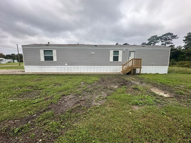 Building Photo - 145 Littleton St