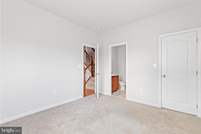Building Photo - 43247 Loudoun Reserve Dr