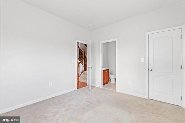 Foto del edificio - 43247 Loudoun Reserve Dr