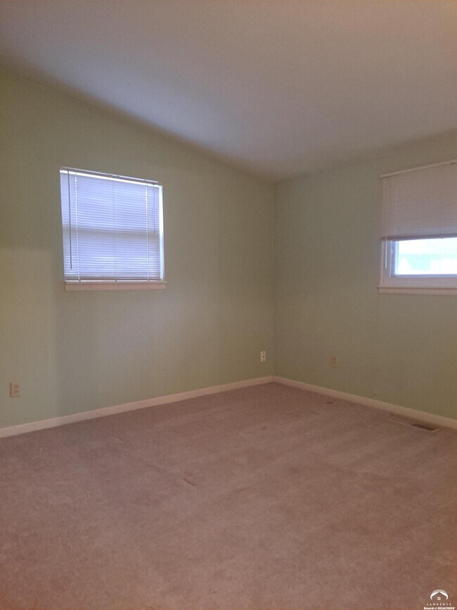 2615 Belle Crest Dr, Lawrence, KS 66046 House Rental in Lawrence, KS