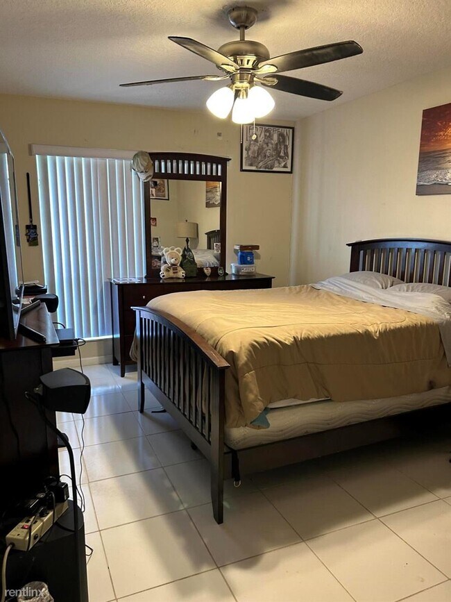 Foto del edificio - 2 br, 2 bath House - 21234 Hazelwood Ln
