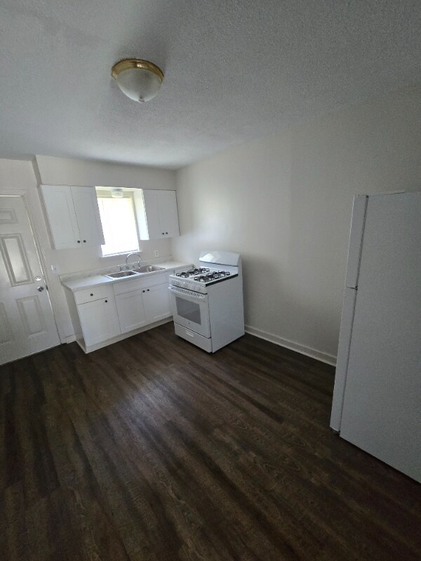 Foto del edificio - 2104 Hatcher Rd