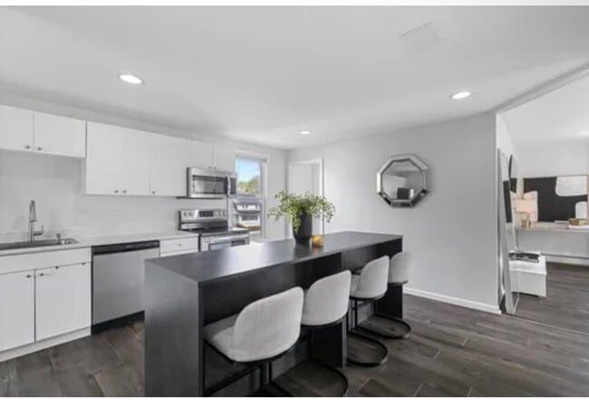 Photo - 50 Howe St Townhome