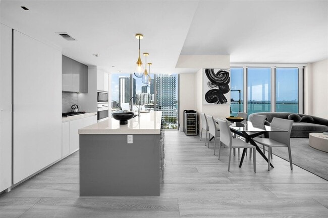 Foto del edificio - 788 NE 23rd St