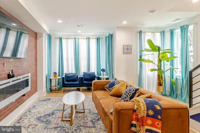 Foto del edificio - 1417 Montello Ave NE