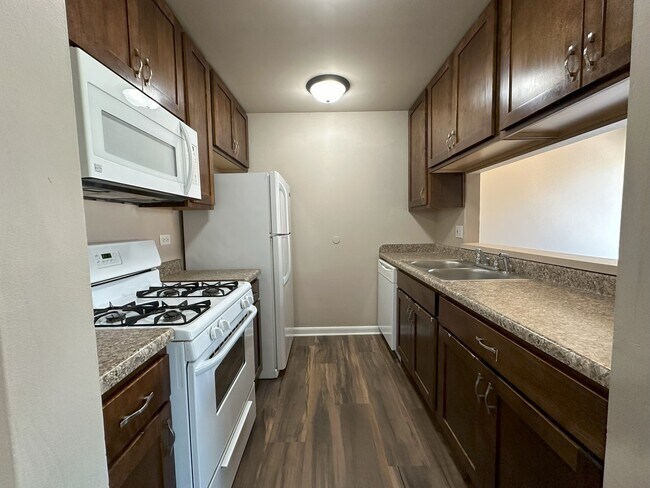 Building Photo - 276 Sioux Dr