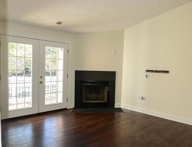 Living Room - 5900 Watch Chain Way