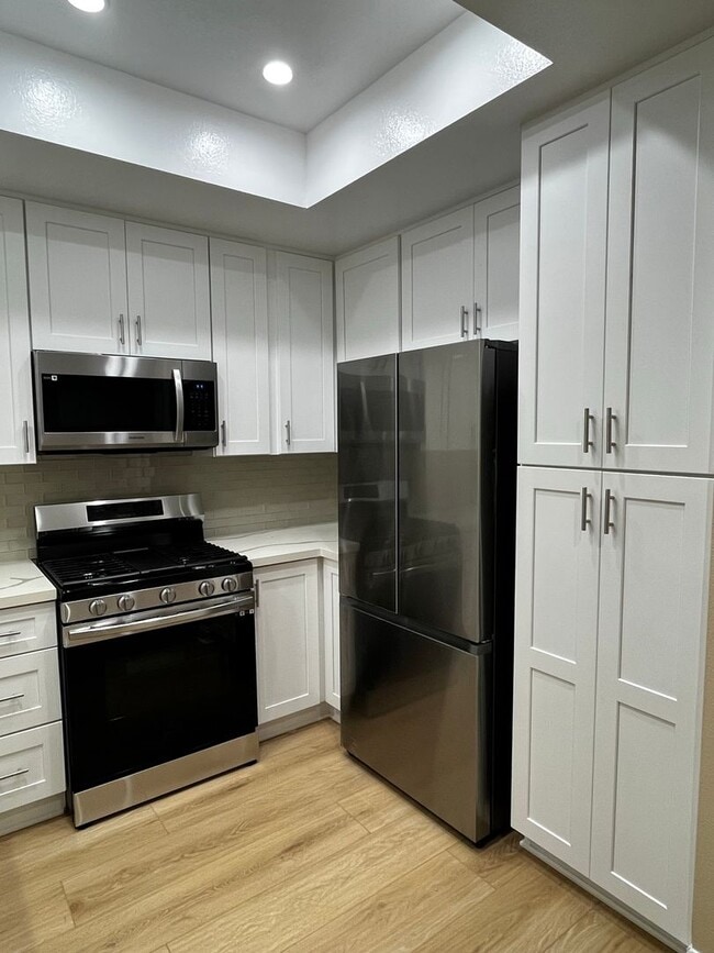Building Photo - Gorgeous Condo in Laguna Niguel!