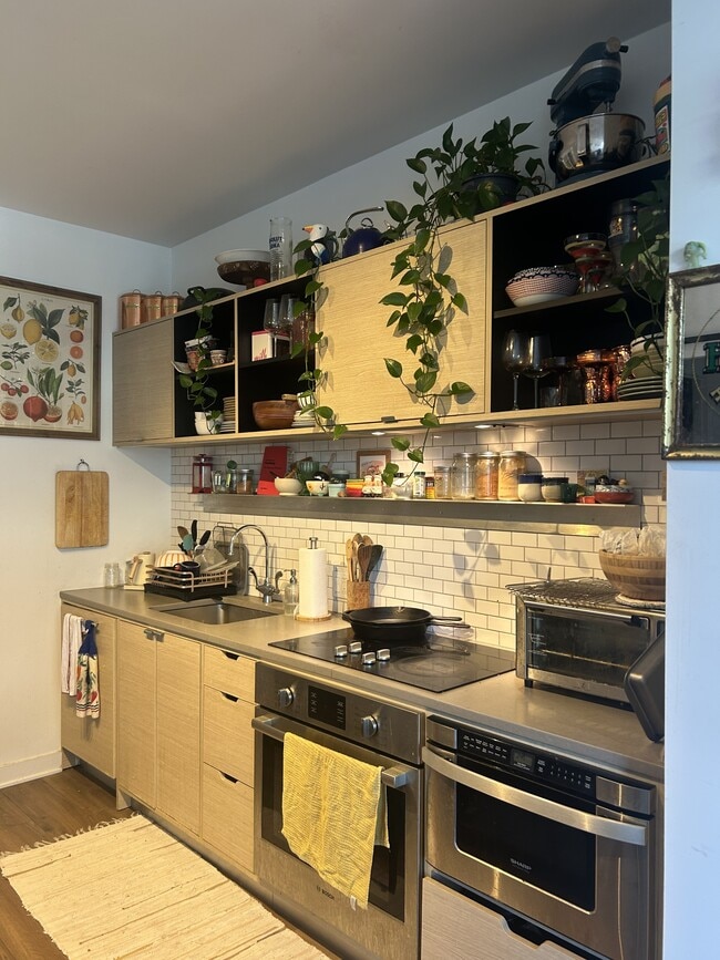 Foto del edificio - 2030 8th St NW