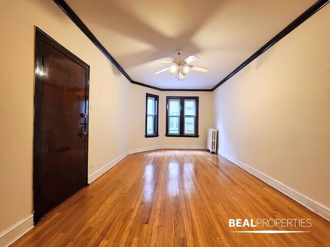 Foto del edificio - 4229 N Paulina St
