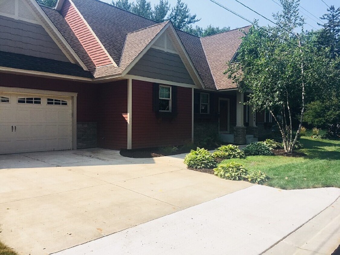 2280 8th St, White Bear Lake, MN 55110 House Rental in White Bear Lake, MN