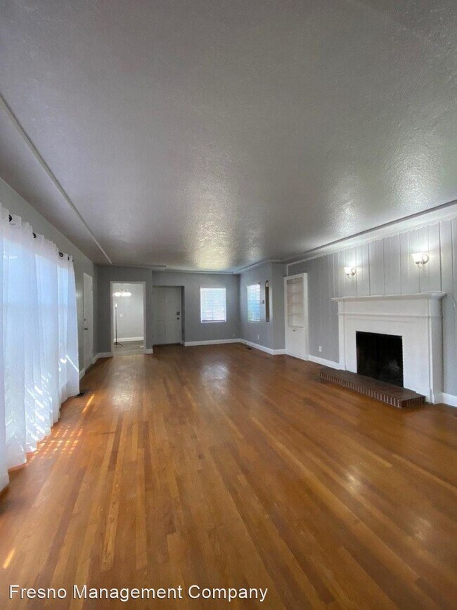 Building Photo - 2 br, 2 bath Apartment - 1308 N. Delno Ave