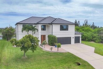 Building Photo - 15530 Aqua Cir