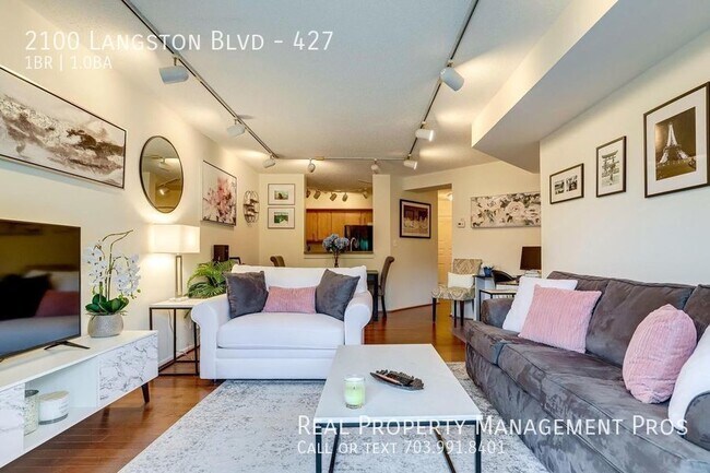 Foto del edificio - Stunning & Spacious Astoria Condo- Walk to...