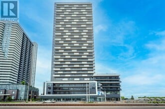 Building Photo - 5105-5105 Hurontario St