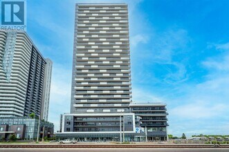 Building Photo - 5105 Hurontario St