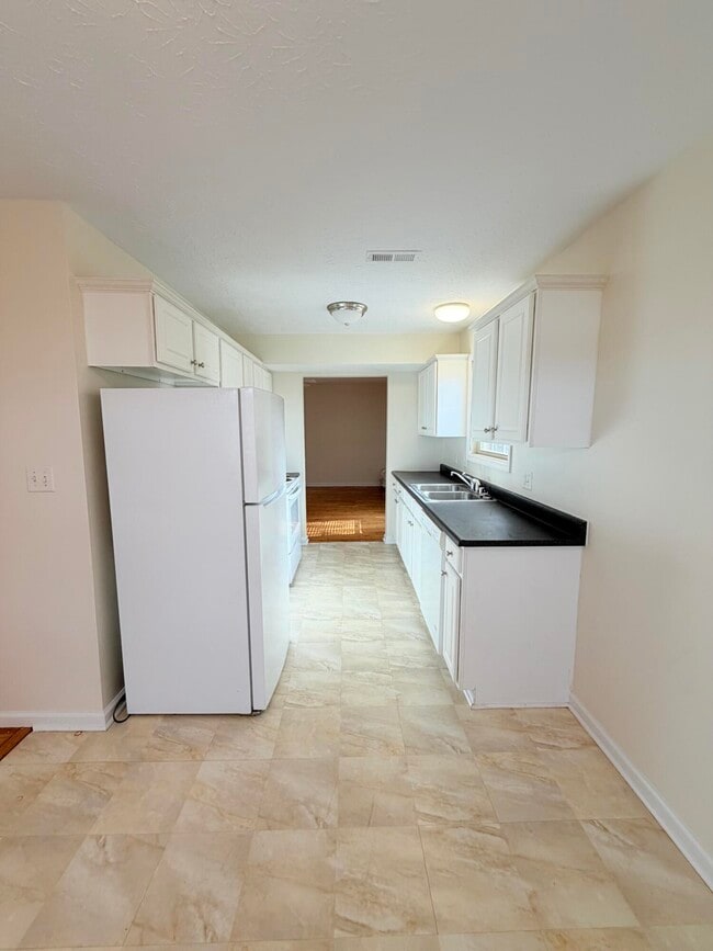 Building Photo - 236 Wayne Dr