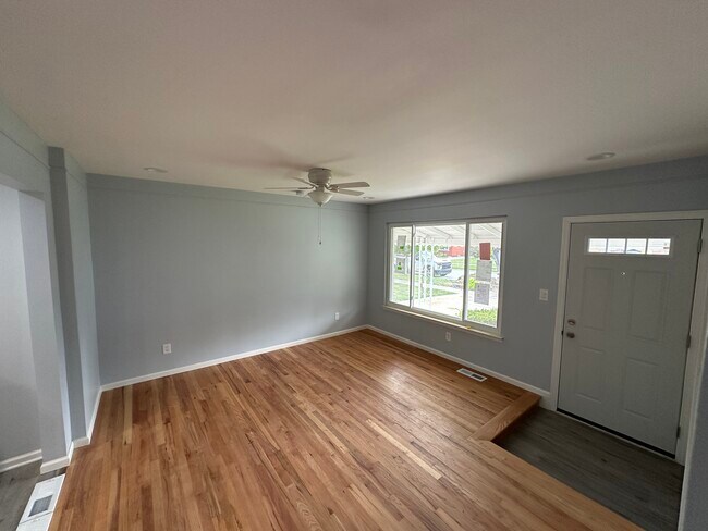 Sala de estar - 31074 Birchwood St