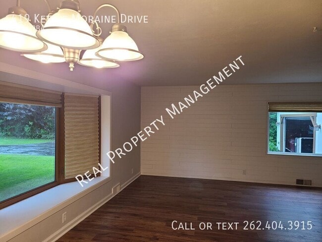 Building Photo - 419 Kettle Moraine Dr