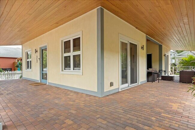 Foto del edificio - 112 S J St