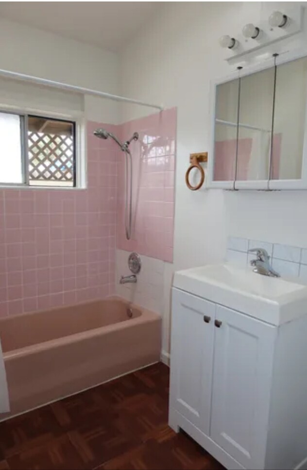 Bathtub and shower - 4460 Clairemont Mesa Blvd
