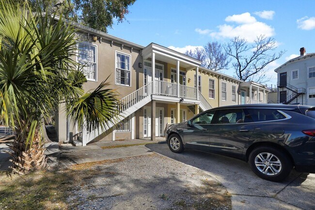 Foto del edificio - 702 Tattnall St