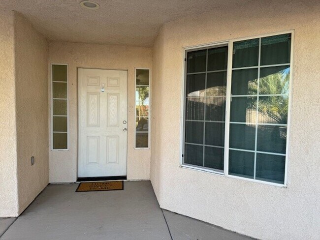 Building Photo - 3 Bedroom 2Ba with Side RV Space & fenced ...