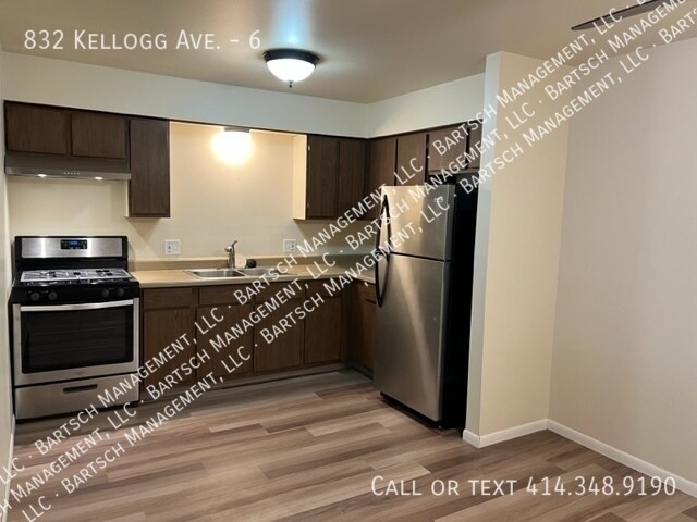 Foto del edificio - 832 Kellogg Ave