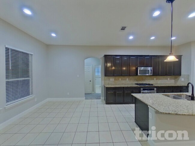 Foto del edificio - 612 Peterhouse Dr