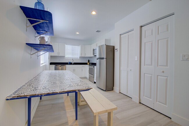 Foto del edificio - 753 NW 30th St