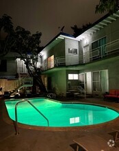 Building Photo - 941 N San Vicente Blvd